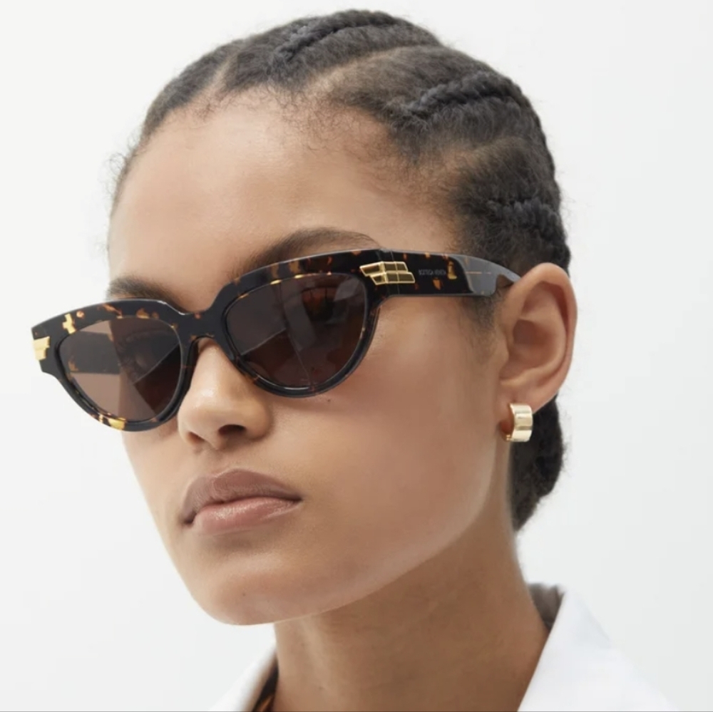 CLOSING JUNE 11!! Bottega Veneta Cat-Eye Frame Tortoiseshell-Acetate Sung…